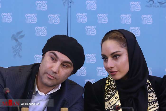 محسن تنابنده و همسرش روی فرش قرمز جشنواره فجر