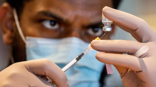 چه کسانی نباید واکسن کووید 19 تزریق کنند ؟