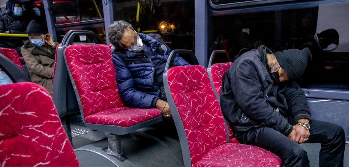 پدیده “اتوبوس خوابی” مربوط به افراد موجهی است که حاضر نیستند به گرمخانه بروند