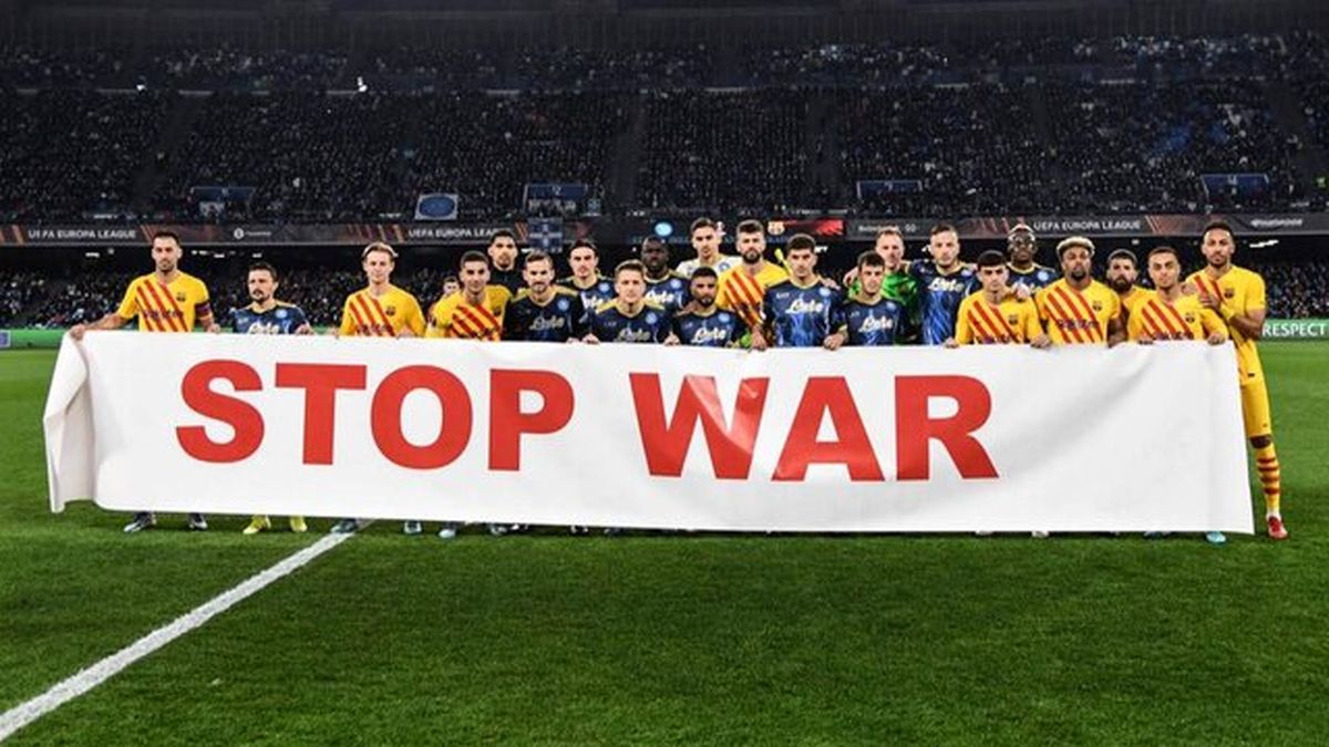  پیام های “جنگ را متوقف کنید” در لیگ اروپا